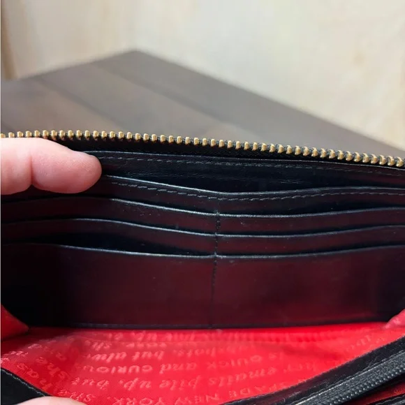Kate Spade New York Continental Wallet black and white polka‎ dot Good Condition - Picture 7 of 8